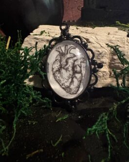Heart Necklace | Anatomically Correct Heart | Goth Jewelry | Creepy Jewelry | Witchy Aesthetic